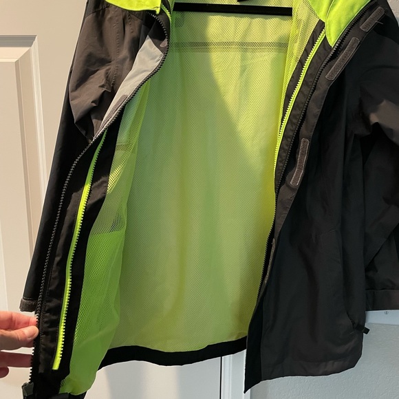 Boys North Face Shell (jacket) - Picture 5 of 5